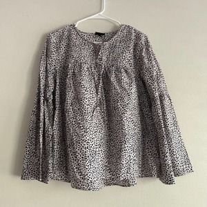 Who What Wear Cheetah  Bell Sleeve. Size Medium